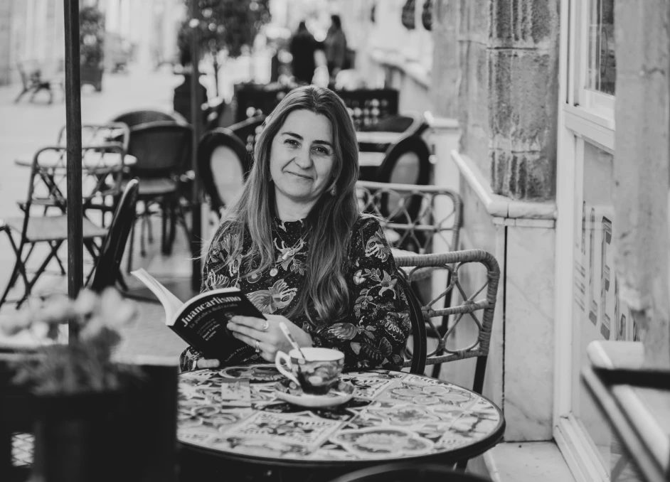 Loli Corral la dueña de la cafetería La Lectora en Cádiz